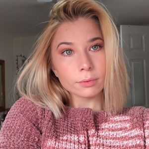 Meet your Posher, Alyssa